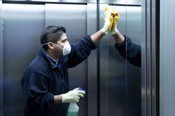 Hoa chat ve sinh thang may