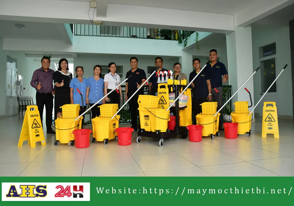 Triển khai công tác vệ sinh tự làm