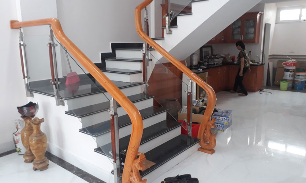 Cầu thang đá tự nhiên Granite