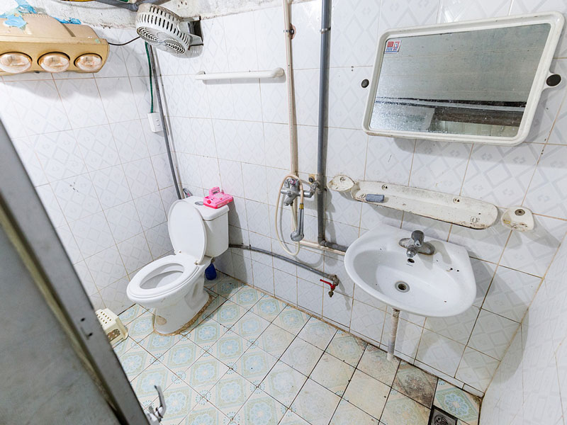 Dịch vụ chống thấm nhà vệ sinh 2 Chống thấm nhà vệ sinh