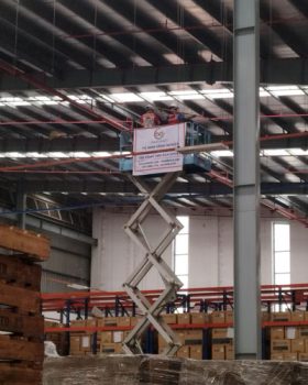 quet mang nhen nha xuong