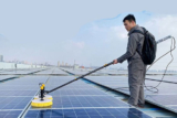 Vệ sinh pin năng lượng mặt trời